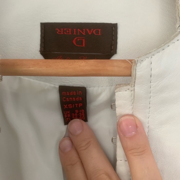 Sexy cropped white leather jacket - Picture 4 of 9